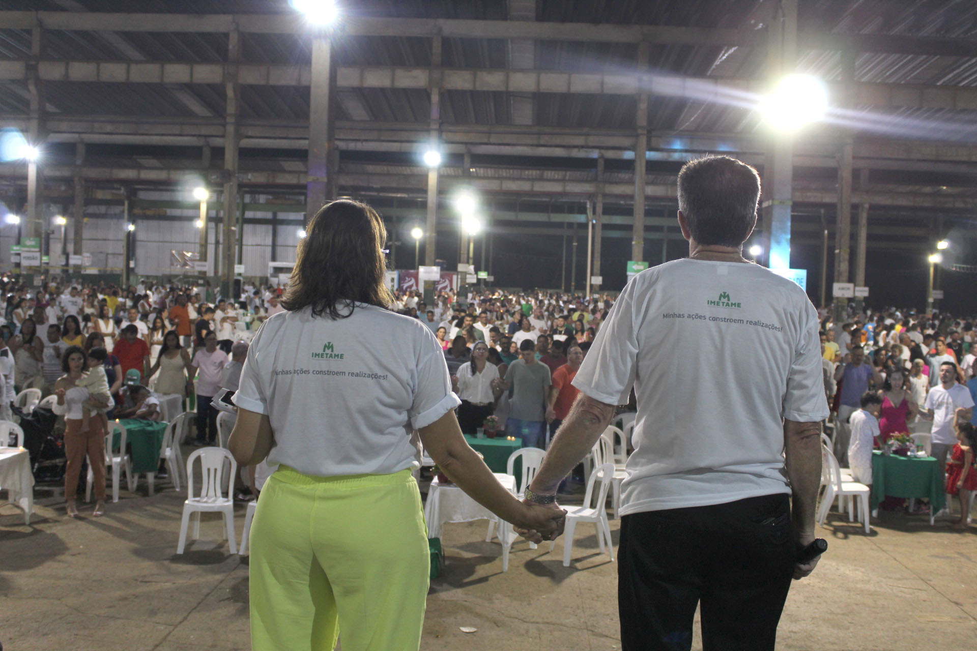 Em clima de alegria, colaboradores e familiares celebraram a chegada de 2023!!!