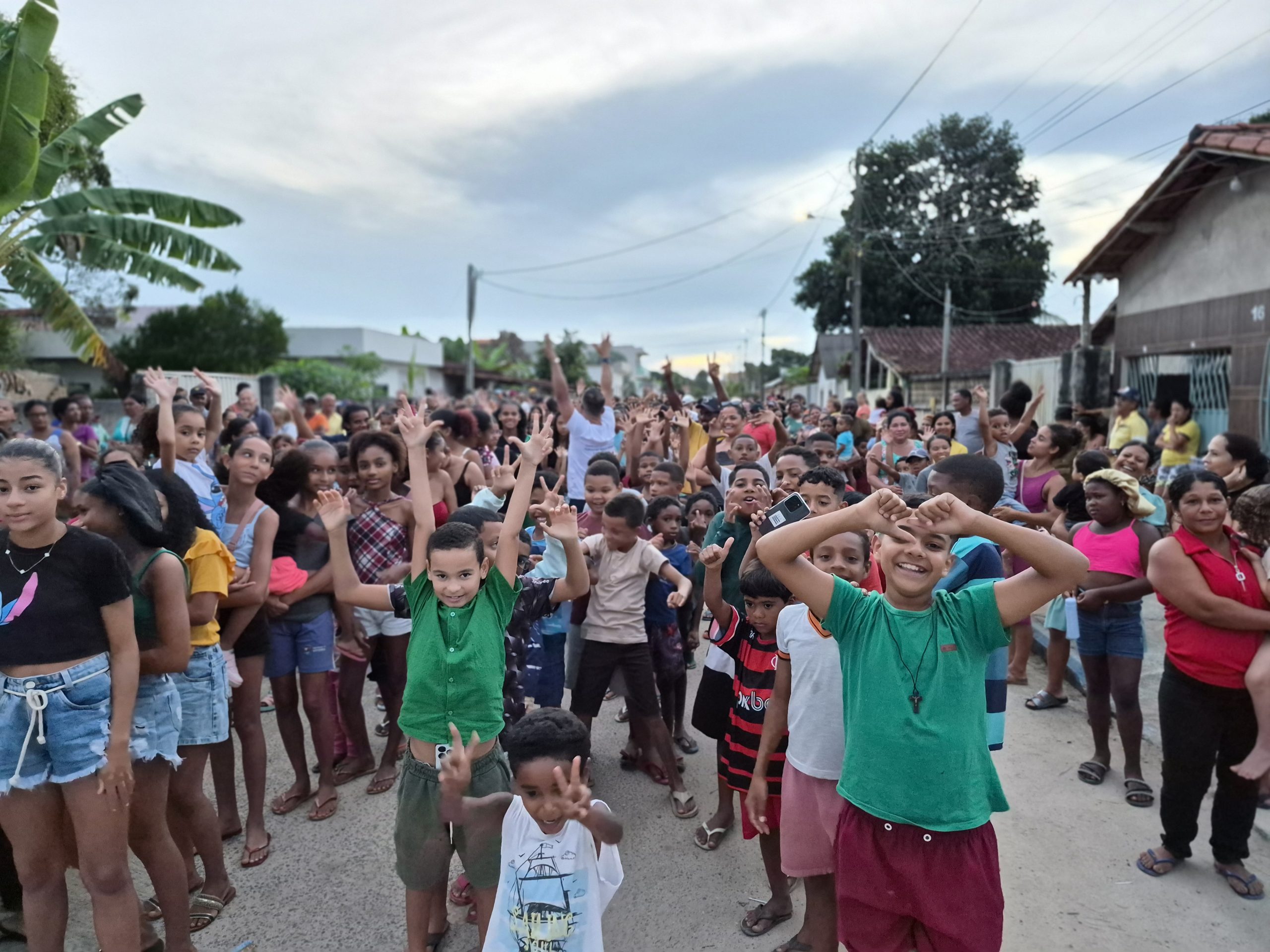 Acreditamos no poder do amor e da solidariedade